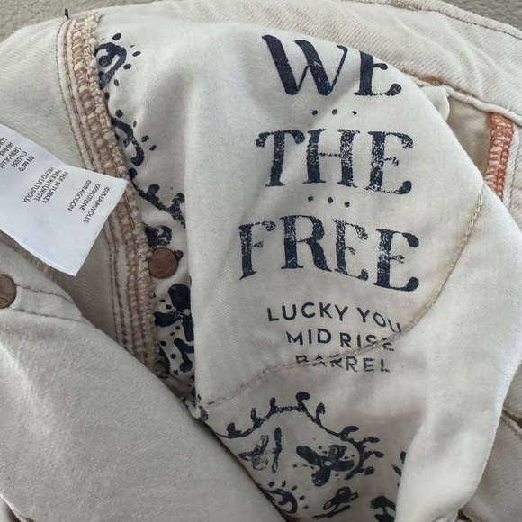 Free People Good Luck Barrel Jeans 29 Cream Milk Denim Curved Bow Leg Boho Chic - Picture 14 of 14